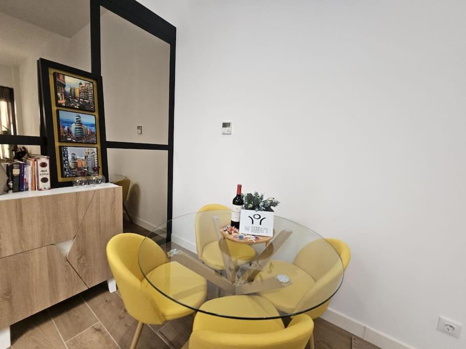 The Gabriels Con Terraza Apartment Madrid Exterior photo