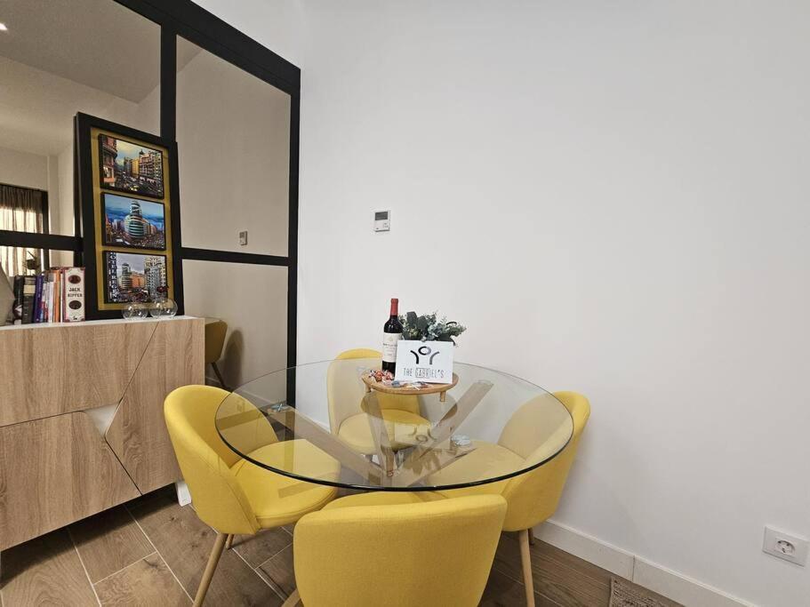 The Gabriels Con Terraza Apartment Madrid Exterior photo